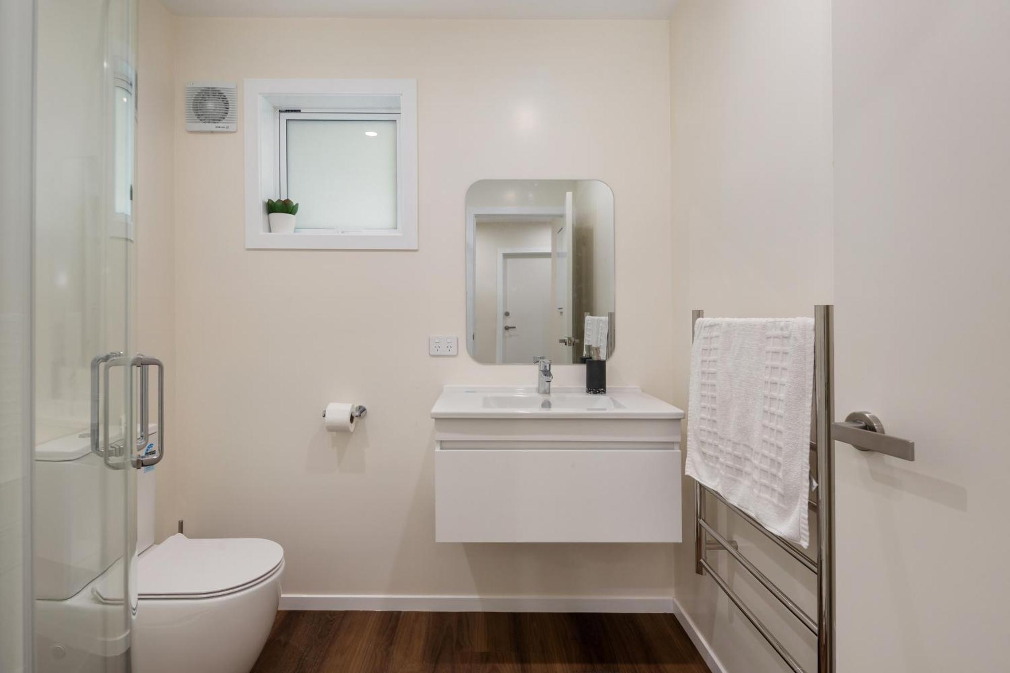 Stunning View, Privacy, Close To Ferry & Brand-New Wellington Luaran gambar